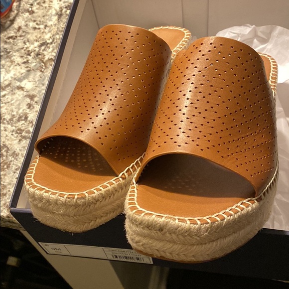 caslon wedge sandals in light brown - Picture 3 of 4